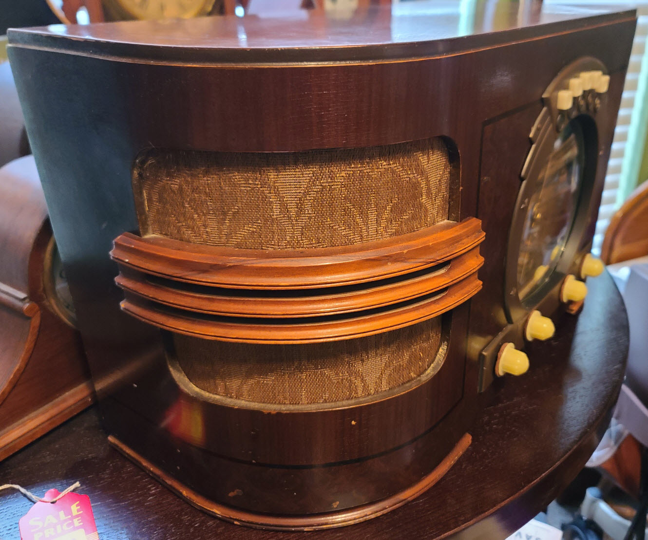 Vintage Zenith "Stars and Stripes" Radio (1939) - Image 3