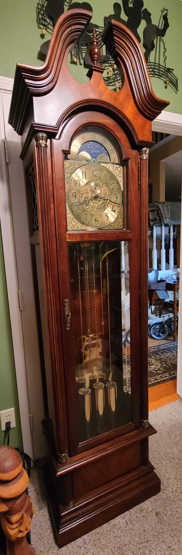 Howard Miller Grandfather Clock Model 610‑305 (1985) - Image 2